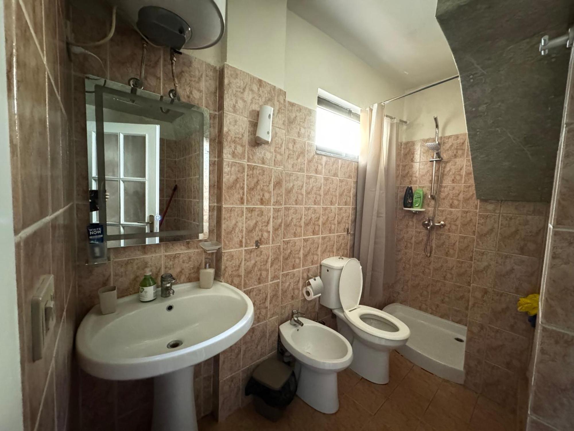 Townsquare Central Apartment Tirana Esterno foto